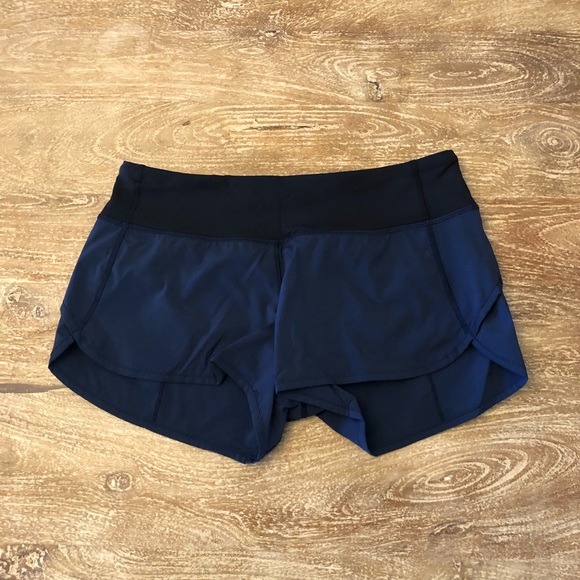 Navy Blue Lulu Running 🏃🏼♀️ Shorts! - Picture 3 of 7